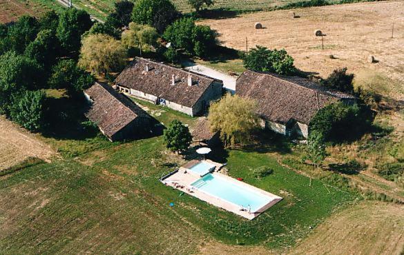 Chambres D'Hotes Le Chintre Queyssel Exterior foto