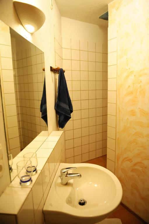Chambres D'Hotes Le Chintre Queyssel Quarto foto
